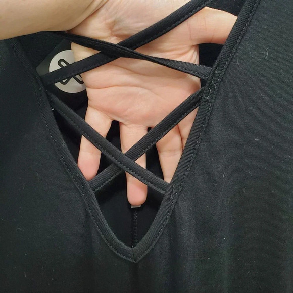 Boohoo Plus Woman's Gothic Black Cage Neck Flutter Sleeve Dress NWT US Size 14 - Picture 2 of 4